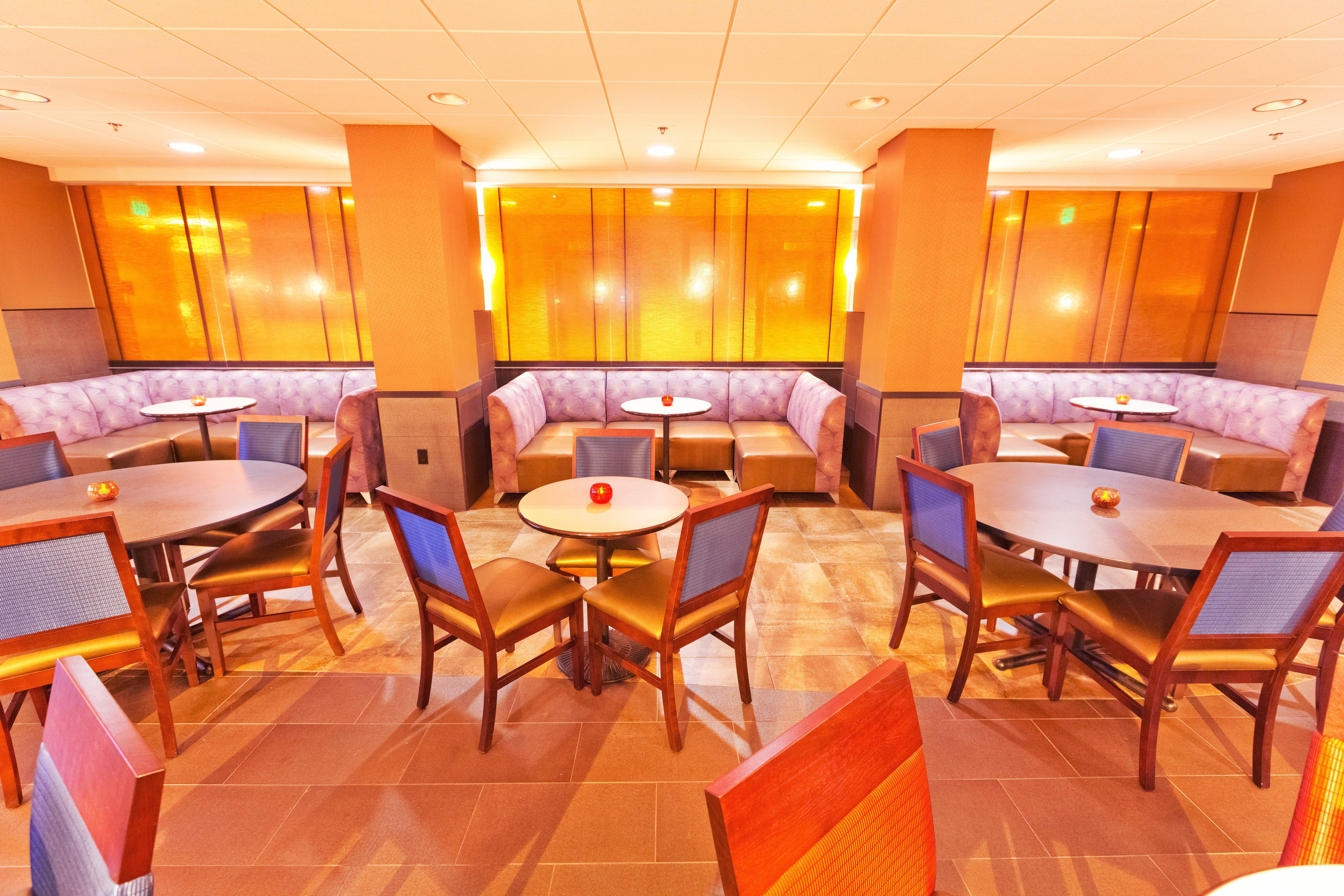 Holiday Inn Des Moines-Downtown-Mercy Campus By Ihg Esterno foto