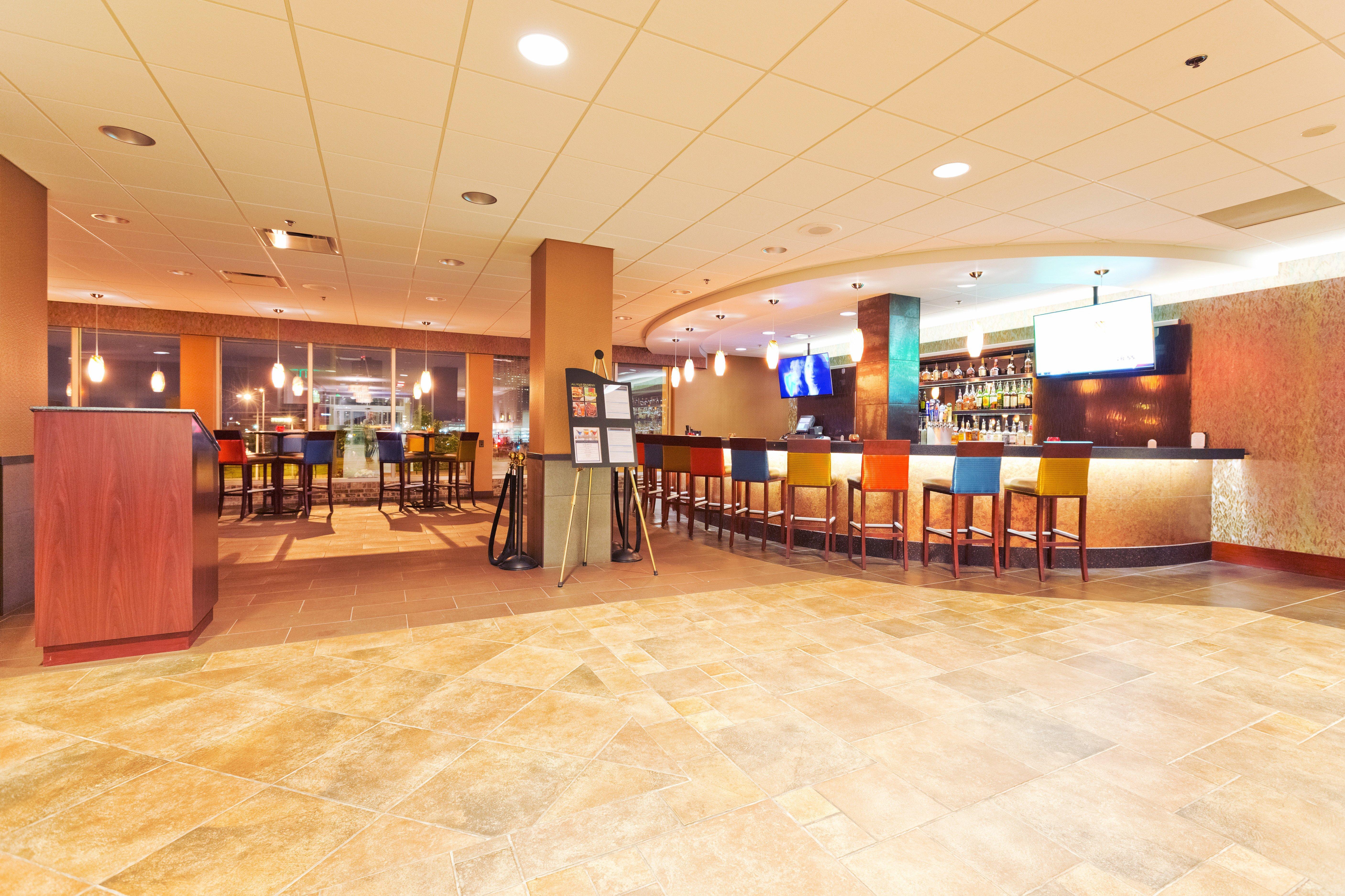 Holiday Inn Des Moines-Downtown-Mercy Campus By Ihg Esterno foto